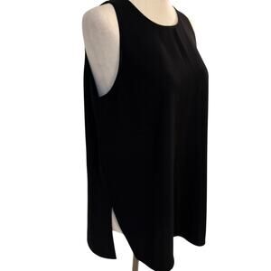 Vince Black Sleeveless Tank Top Women’s Medium Side Slits Back Button Minimalist